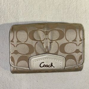 Coach tan wallet